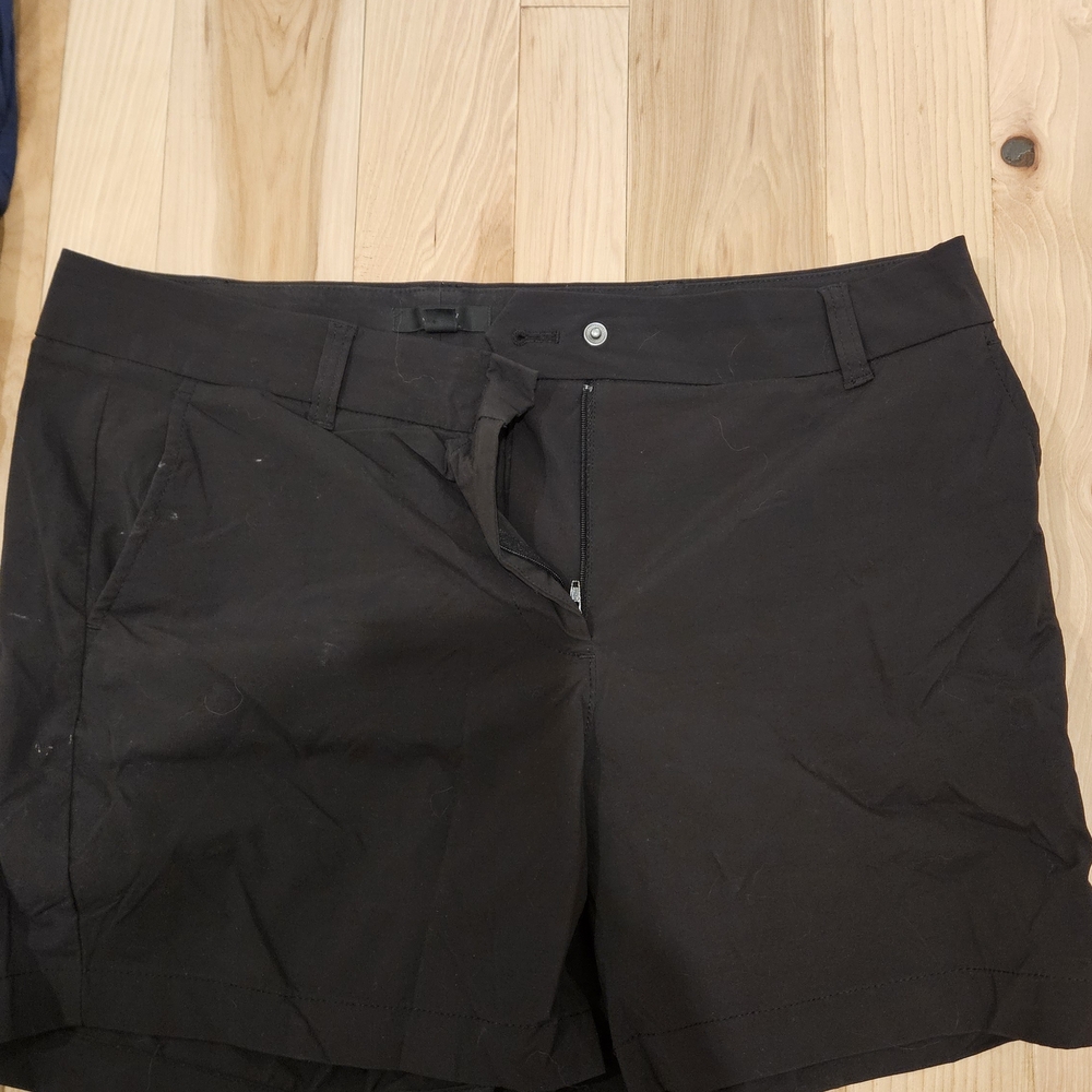 J. Crew Women's Navy and Beige Shorts - Picture 2 of 3